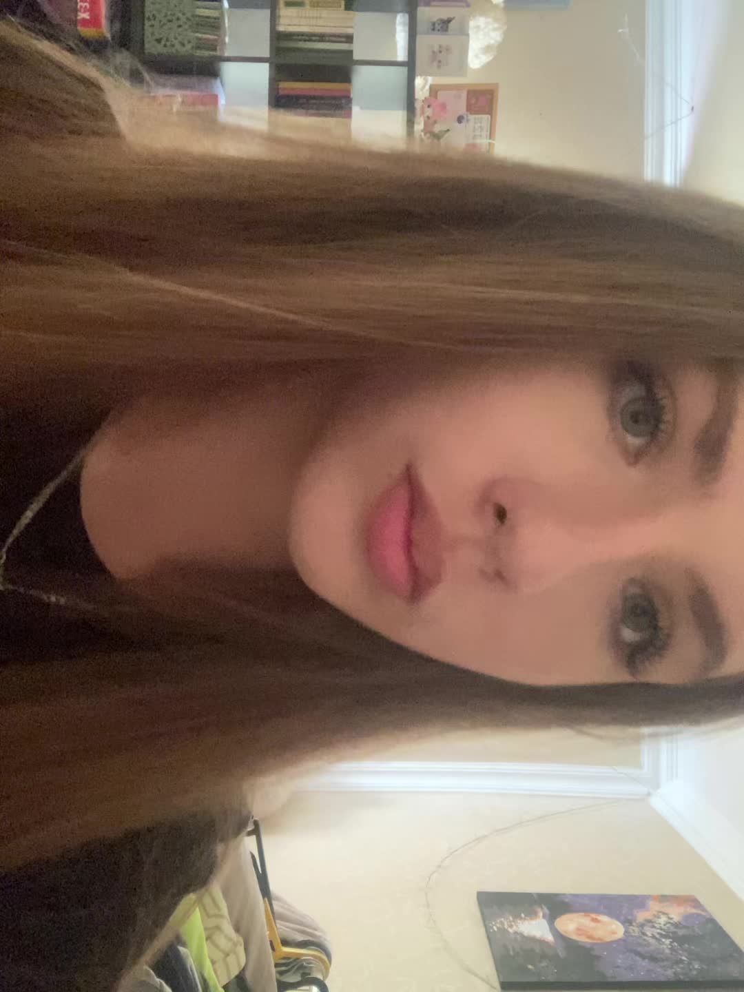 @Nikoletta