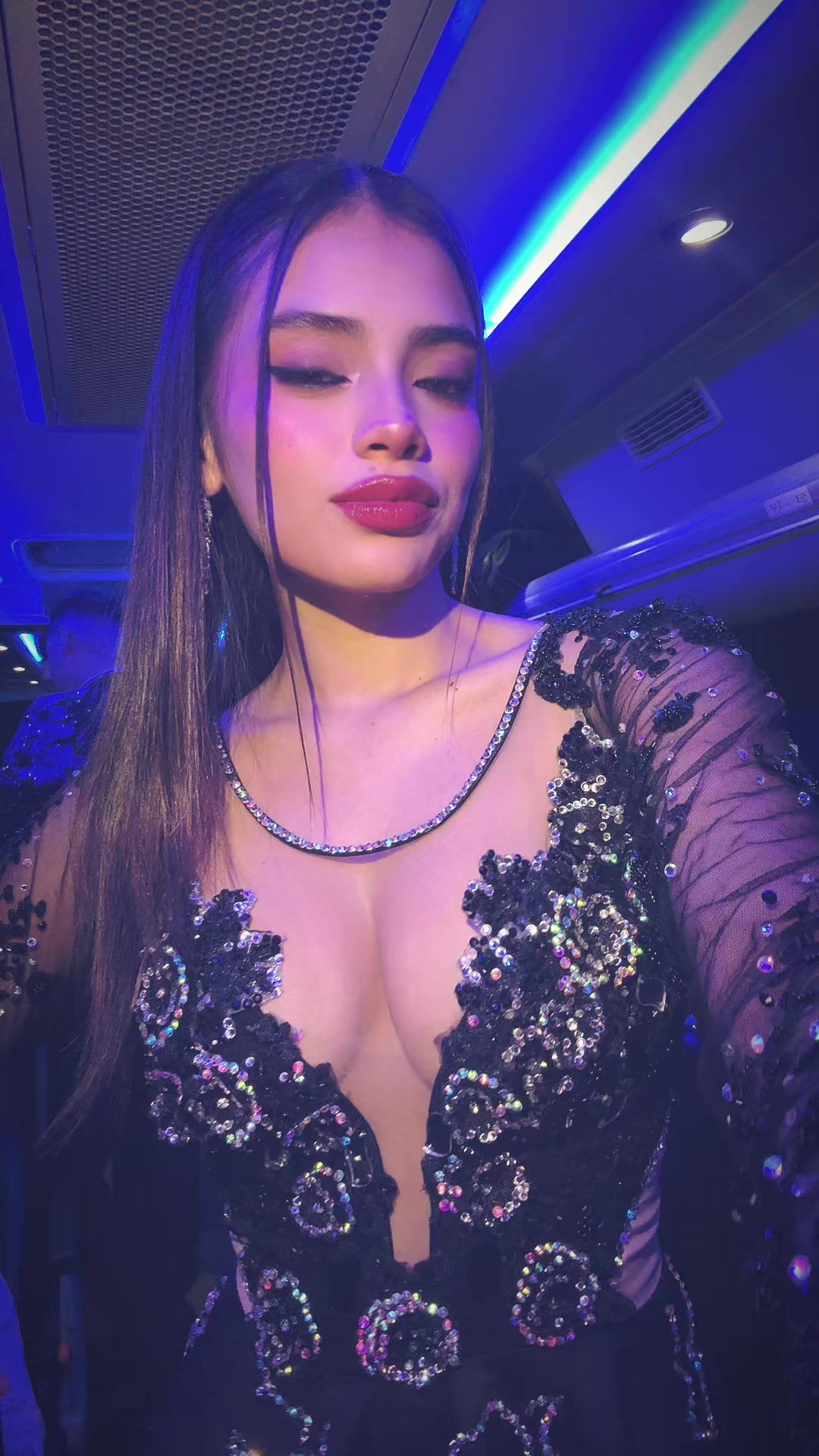 @arianagonzalesoficial