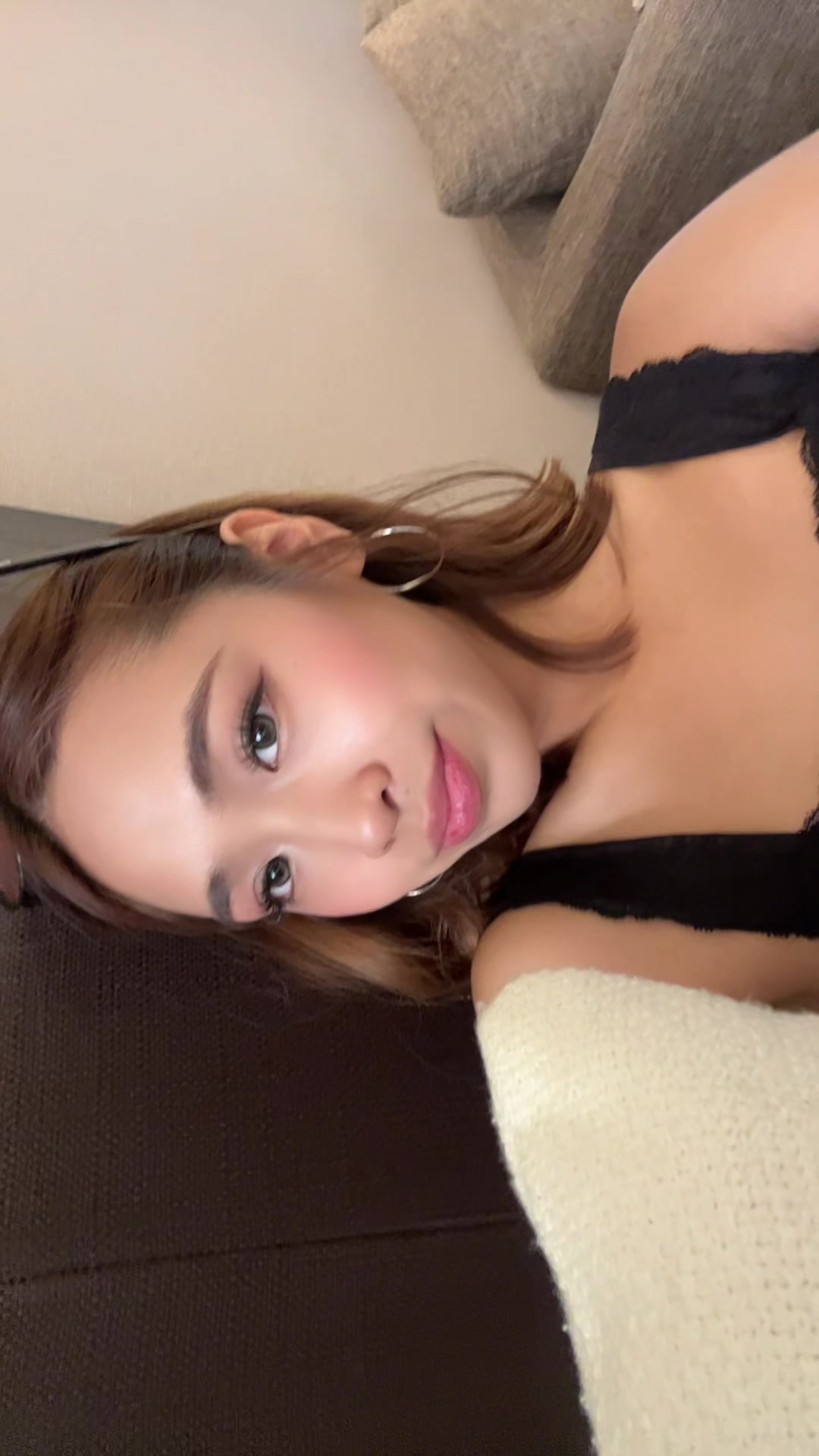 @<3
