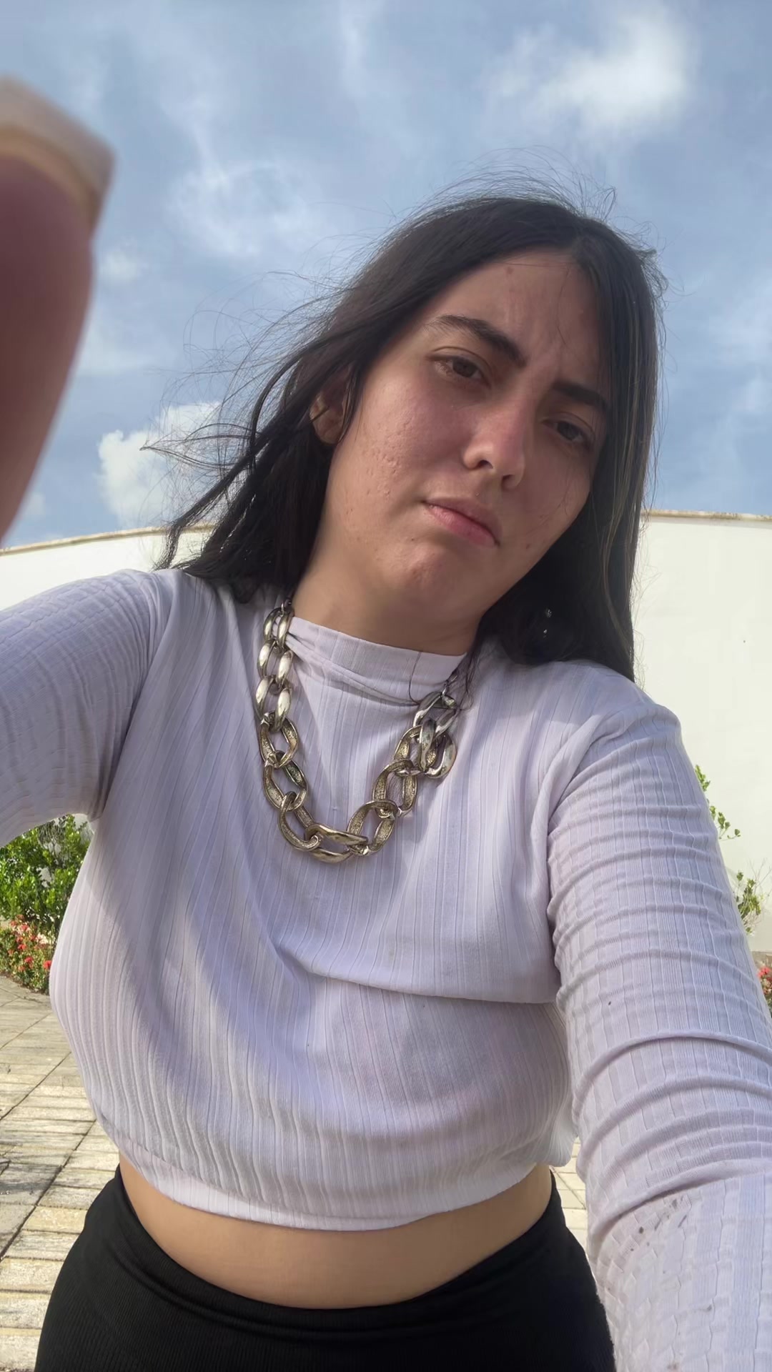 @Abril