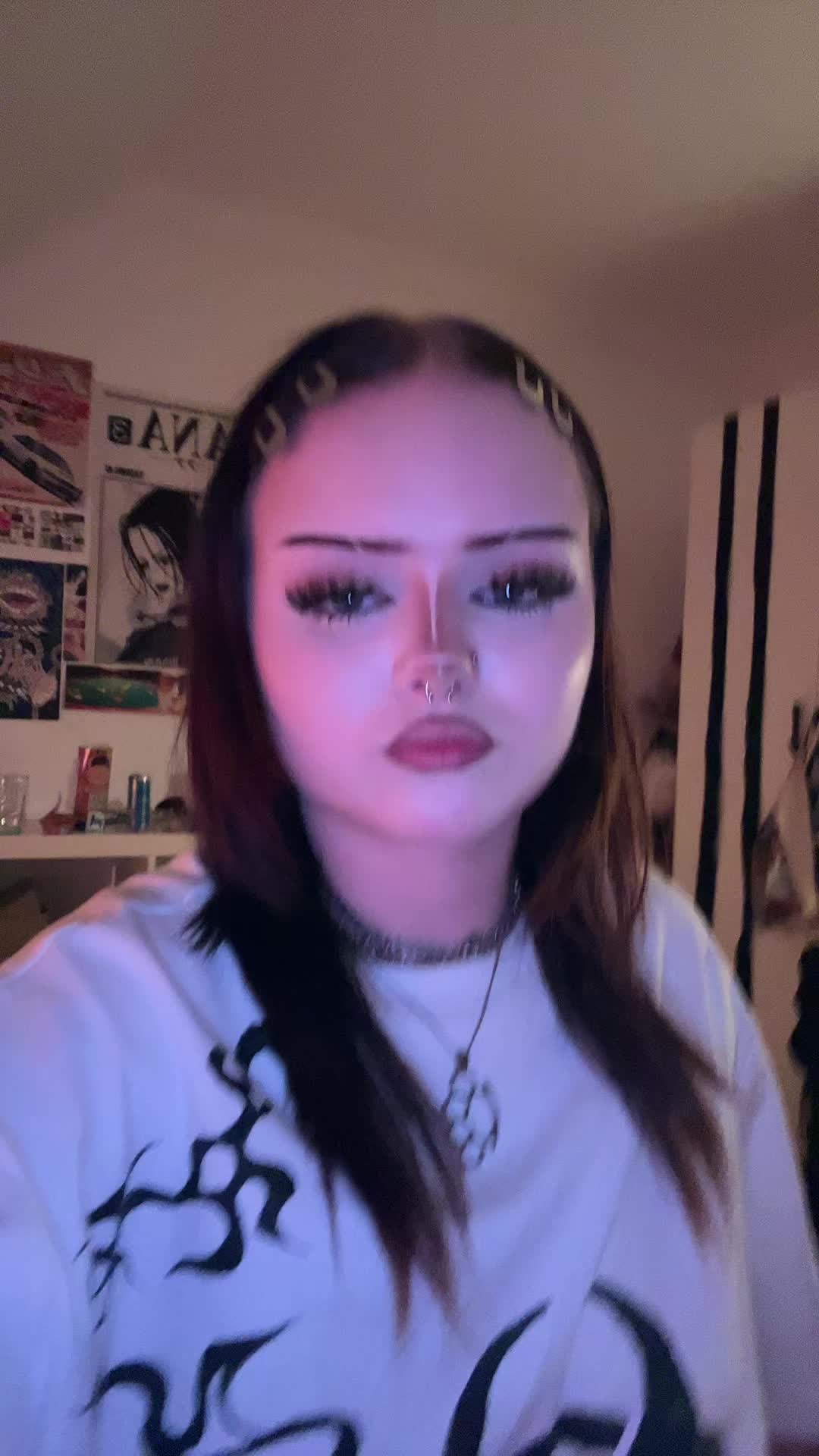 @Kim 🦇