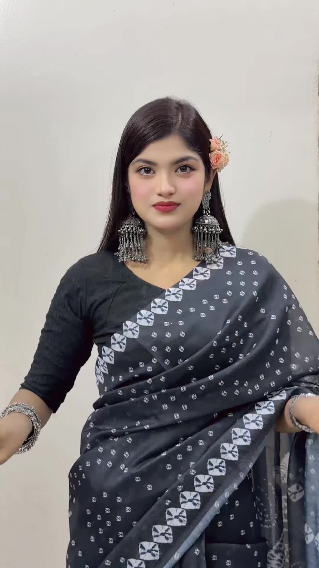 @Akhi Pakhi