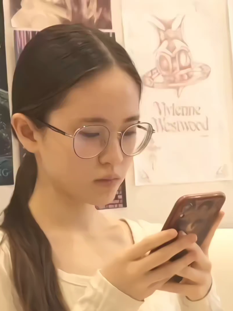 @Akari