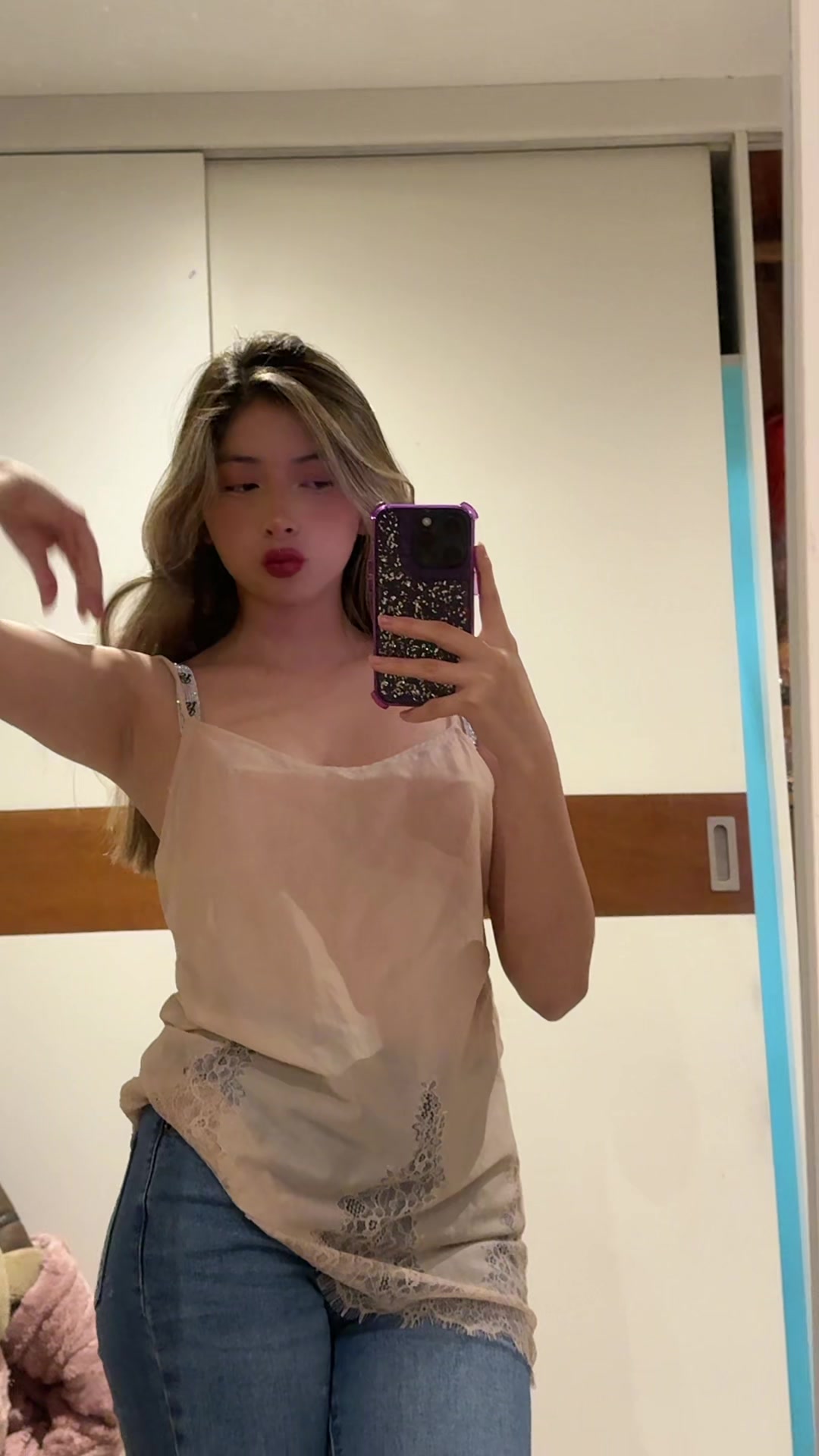 @Bella_1718