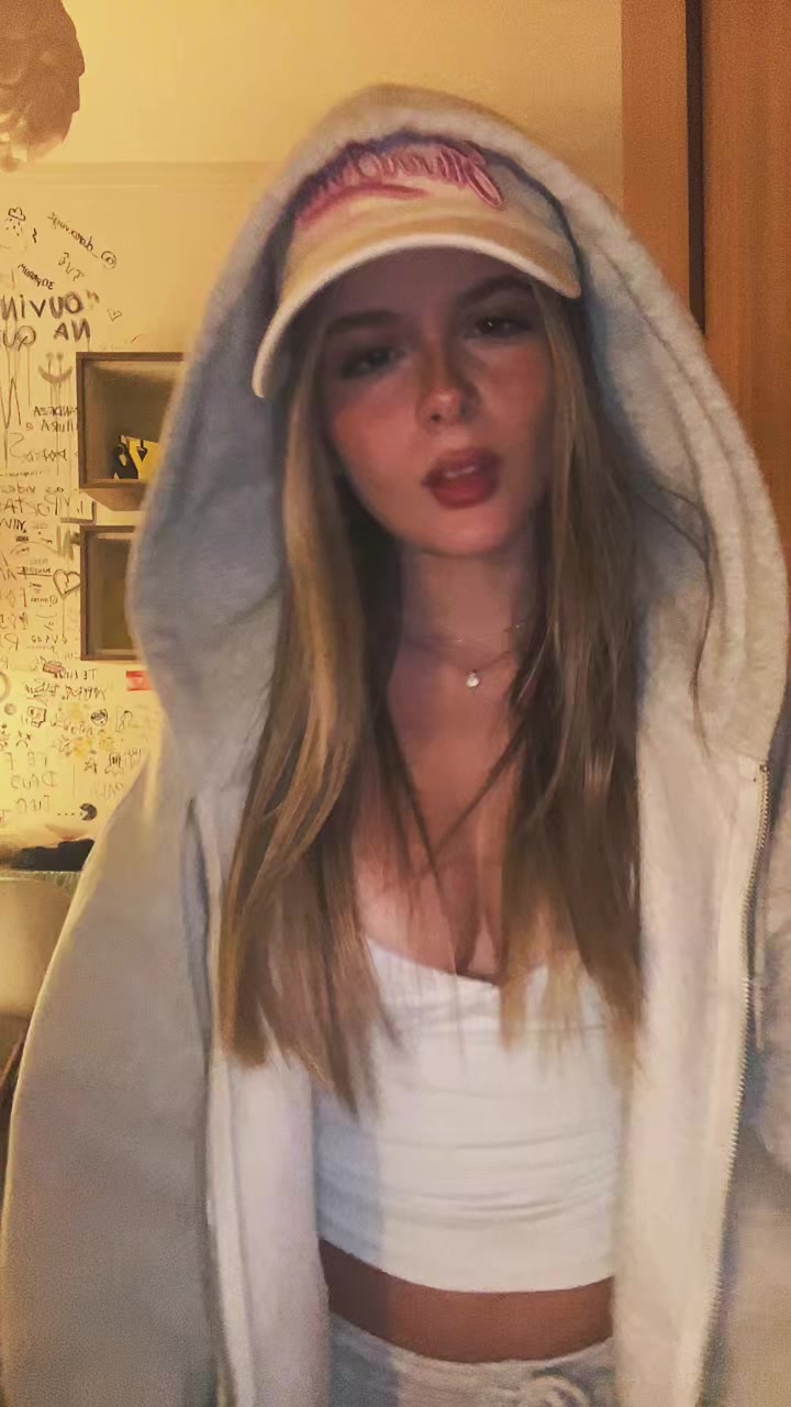@gabiiii