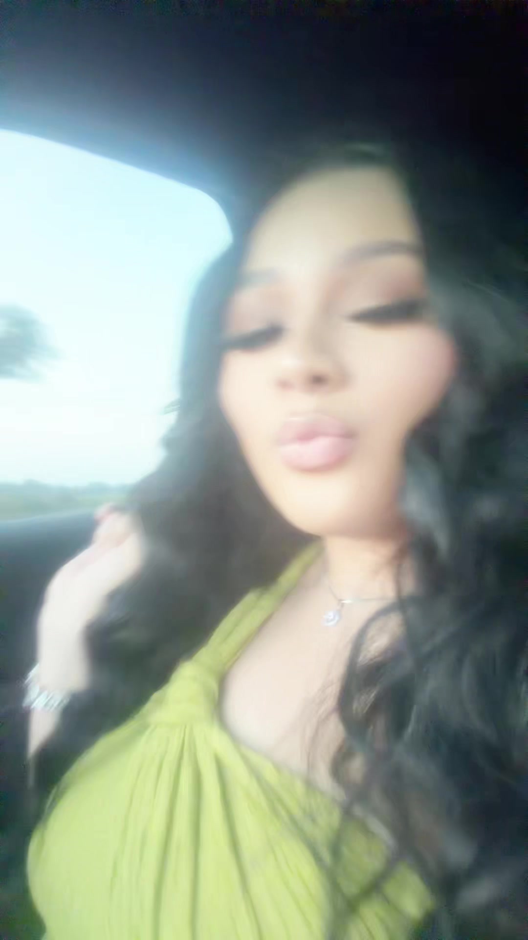 @Annahi_