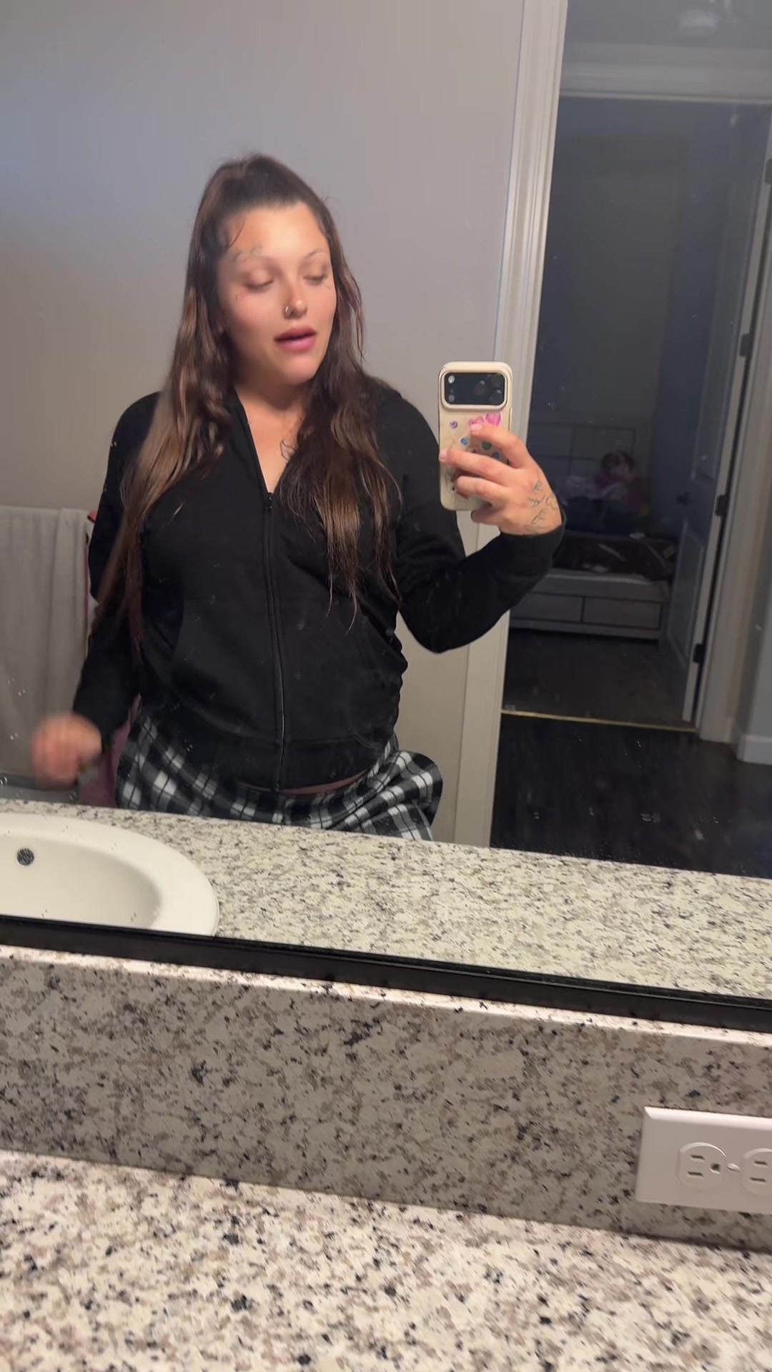 @deztini8314