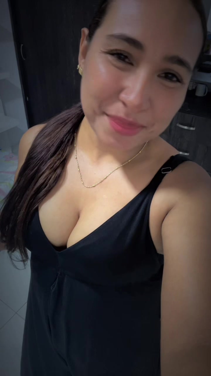 @𝒟𝐸𝐿𝐼𝒜 𝐵𝐸𝒞𝐸𝑅𝑅𝒜  💐?