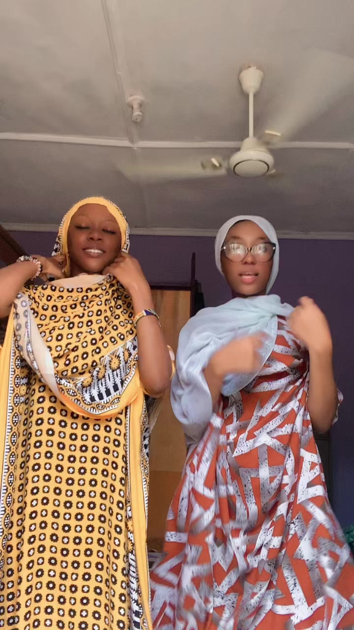 @Maيraa💋