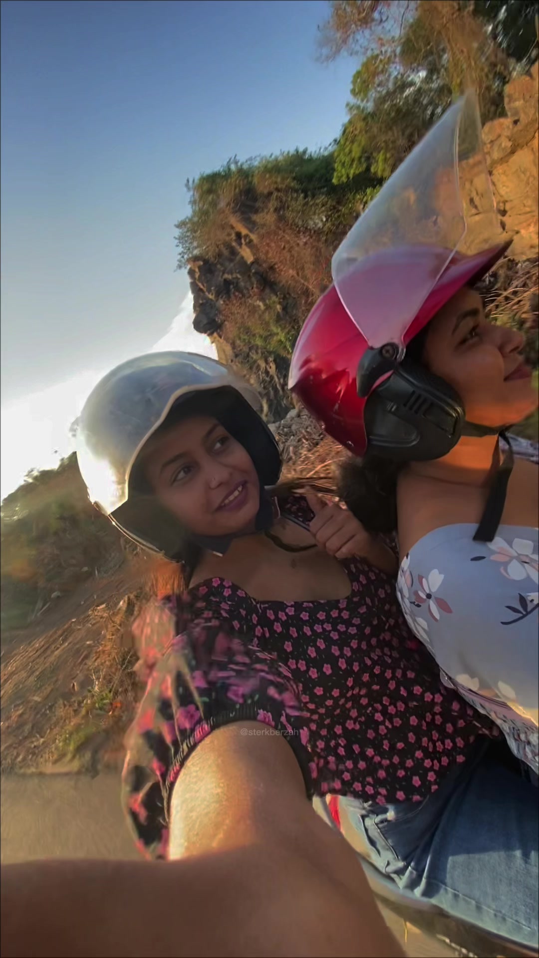 @ℒ𝒶𝓋𝒶 𝒢𝒾𝓇𝓁 🦄❤️🔥💋