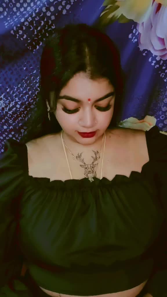 @👑🐼Nisha🐼👑