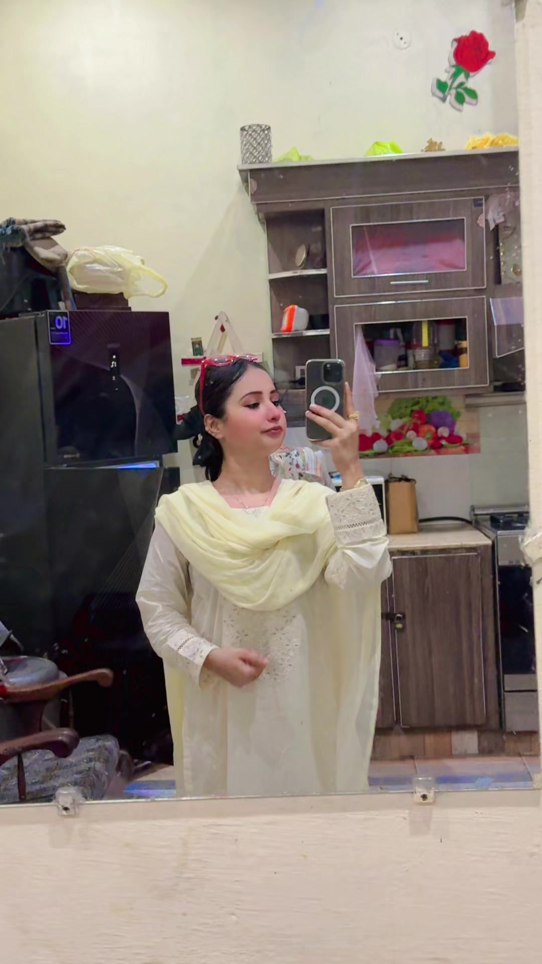 @🦋MeHaK offiCial 🦋