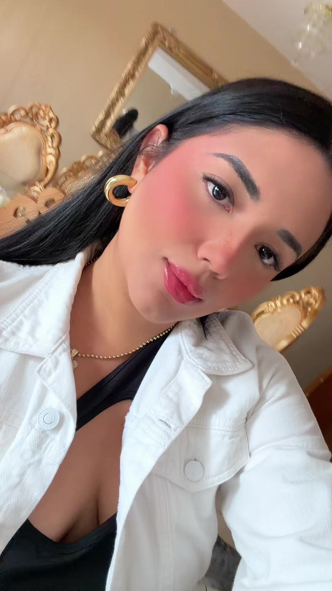 @Roslyn de Le&oacute;n