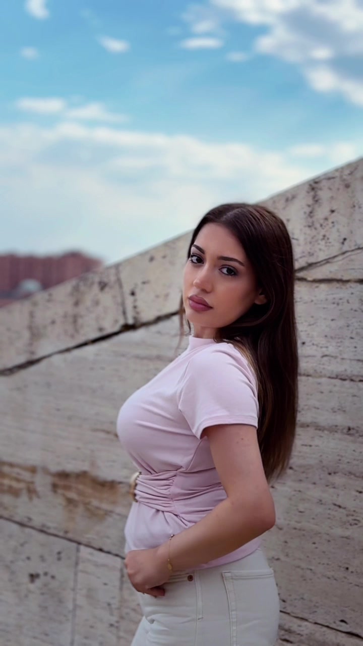 @Moni Karapetyan