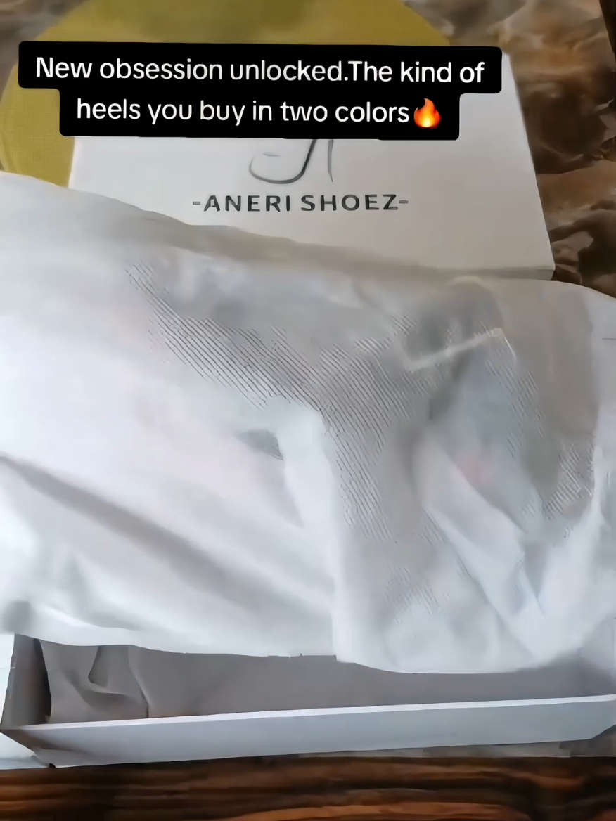@ANERI SHOEZ