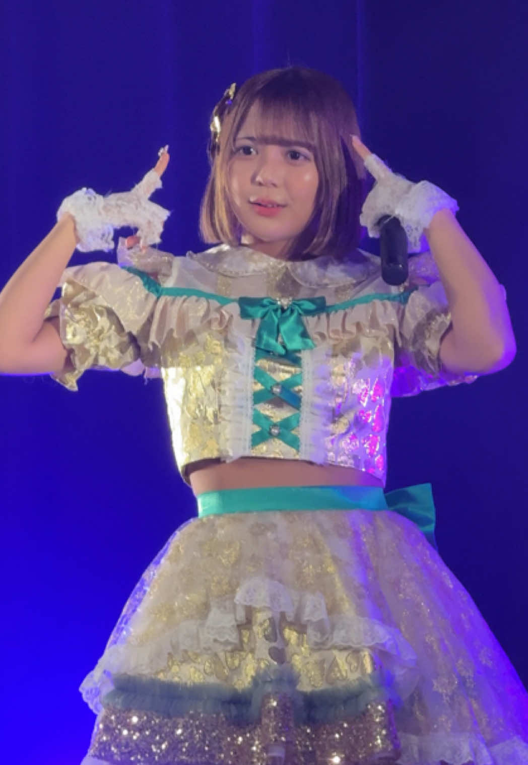 @ともちん