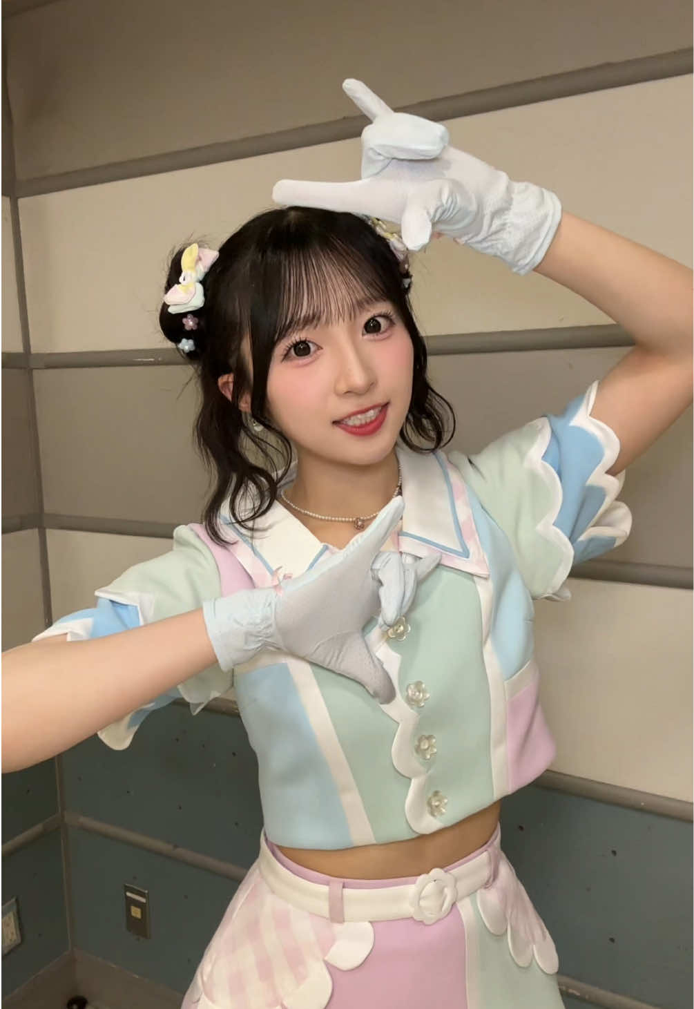 @秋山由奈