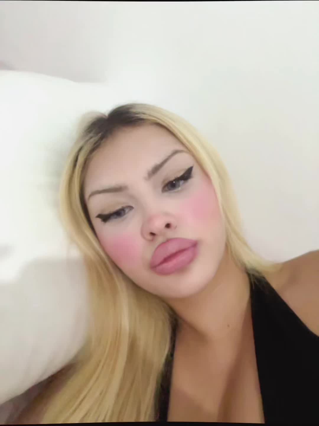 @👸🏼