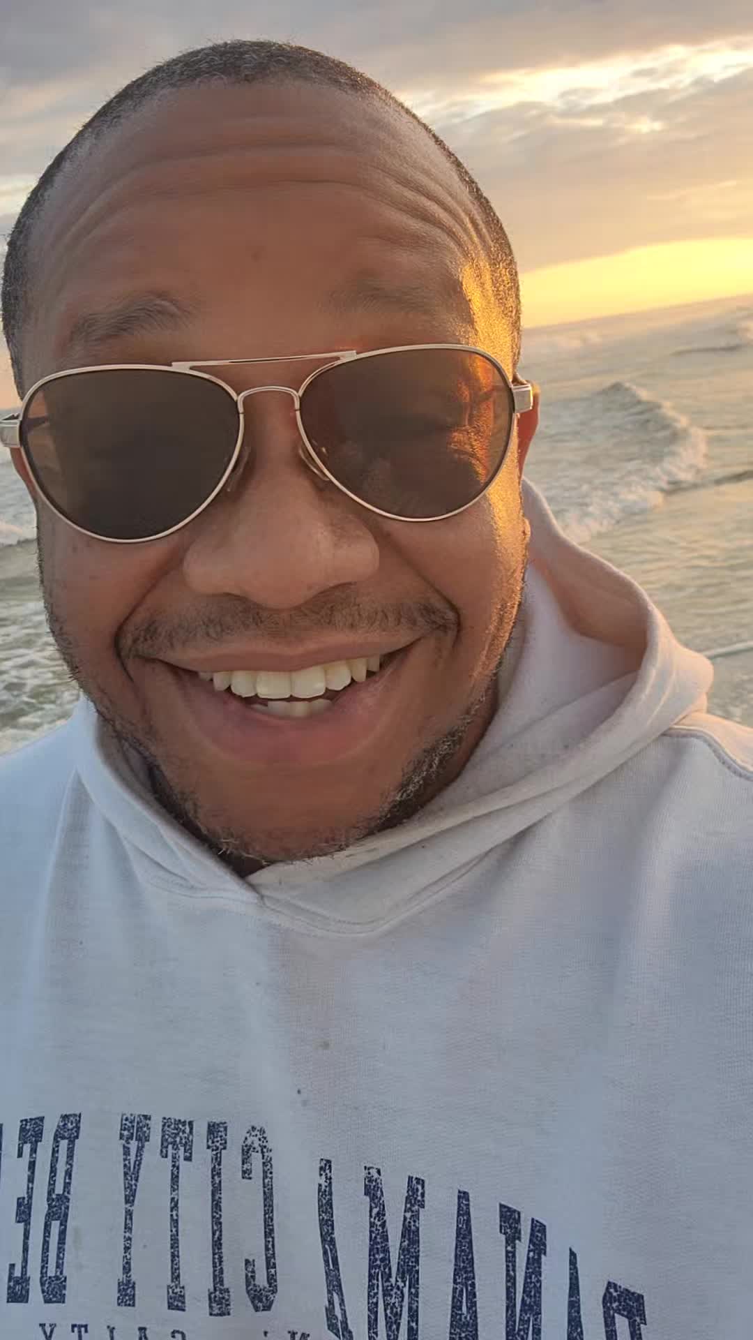 @TheBeachIsFree
