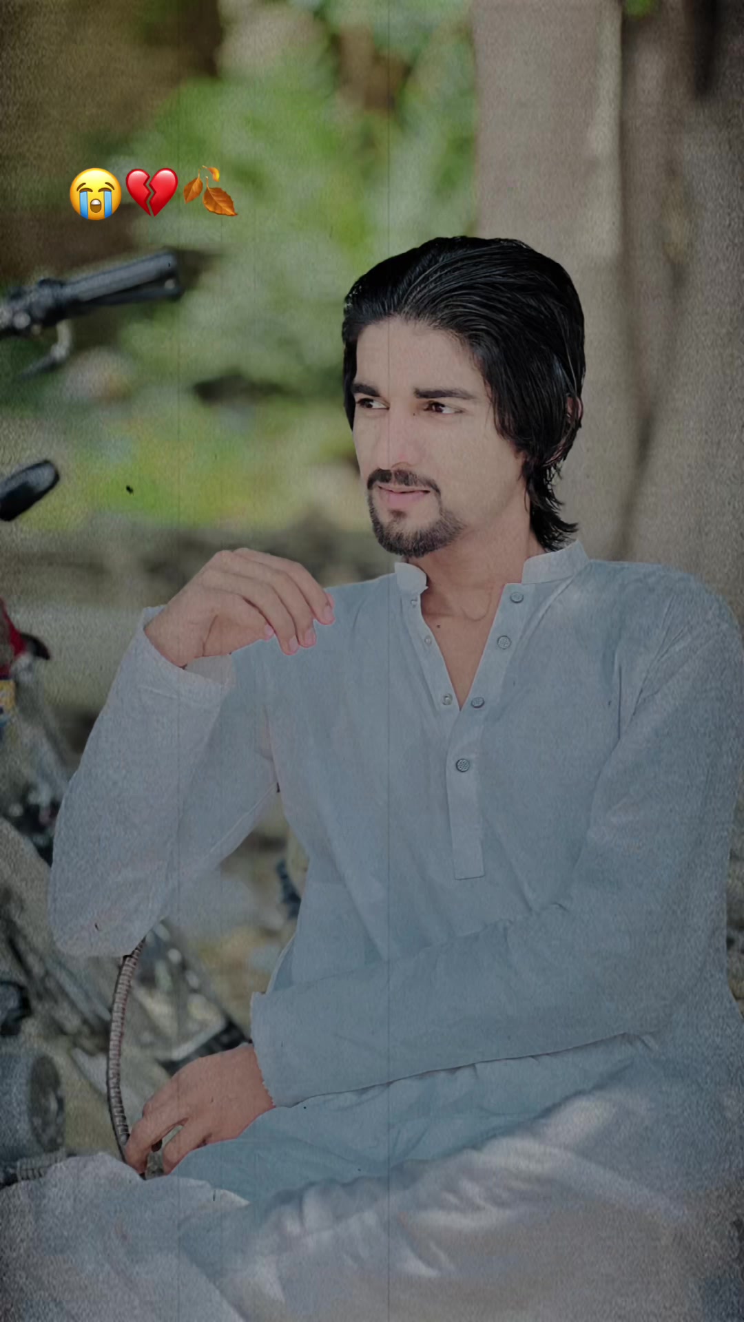 @کنگ نازک 🙌🖤