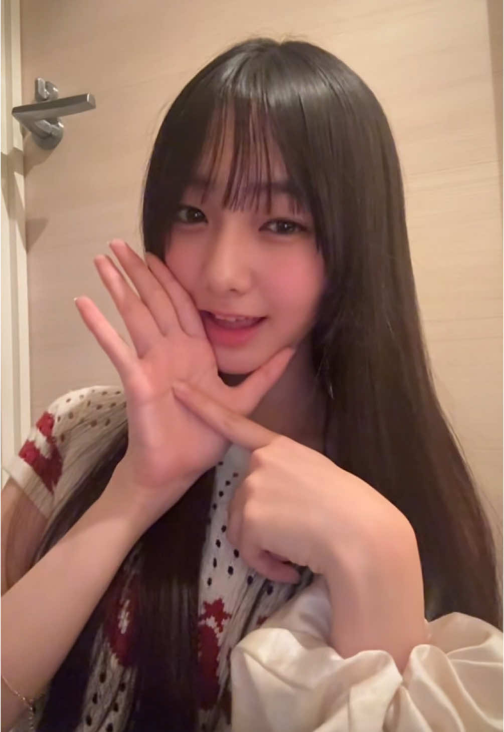 @崎浜梨瑚