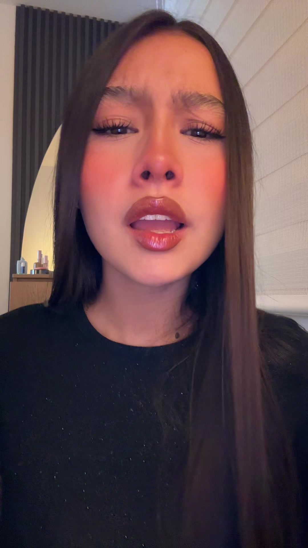 @𝐕𝐚𝐥𝐞𝐧 𝐚𝐫𝐚𝐧𝐠𝐨