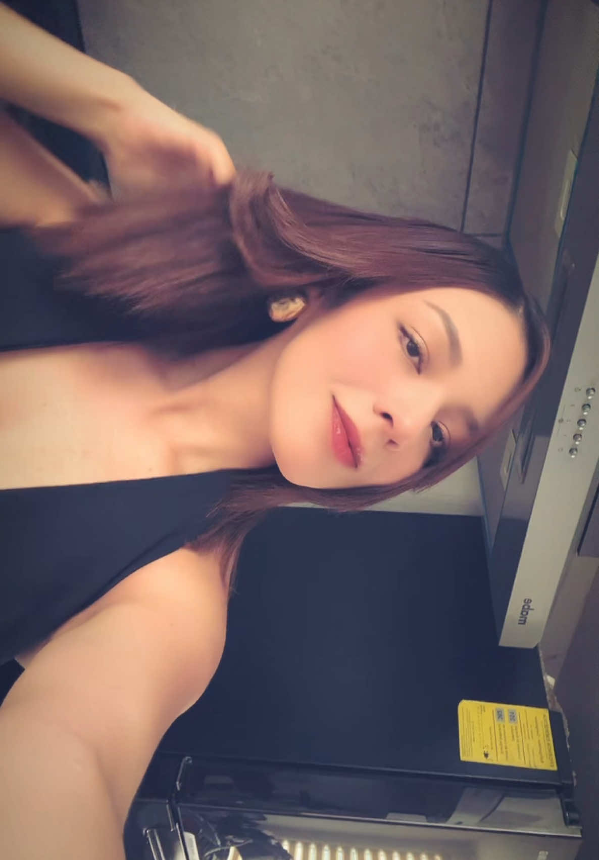 @Montglez