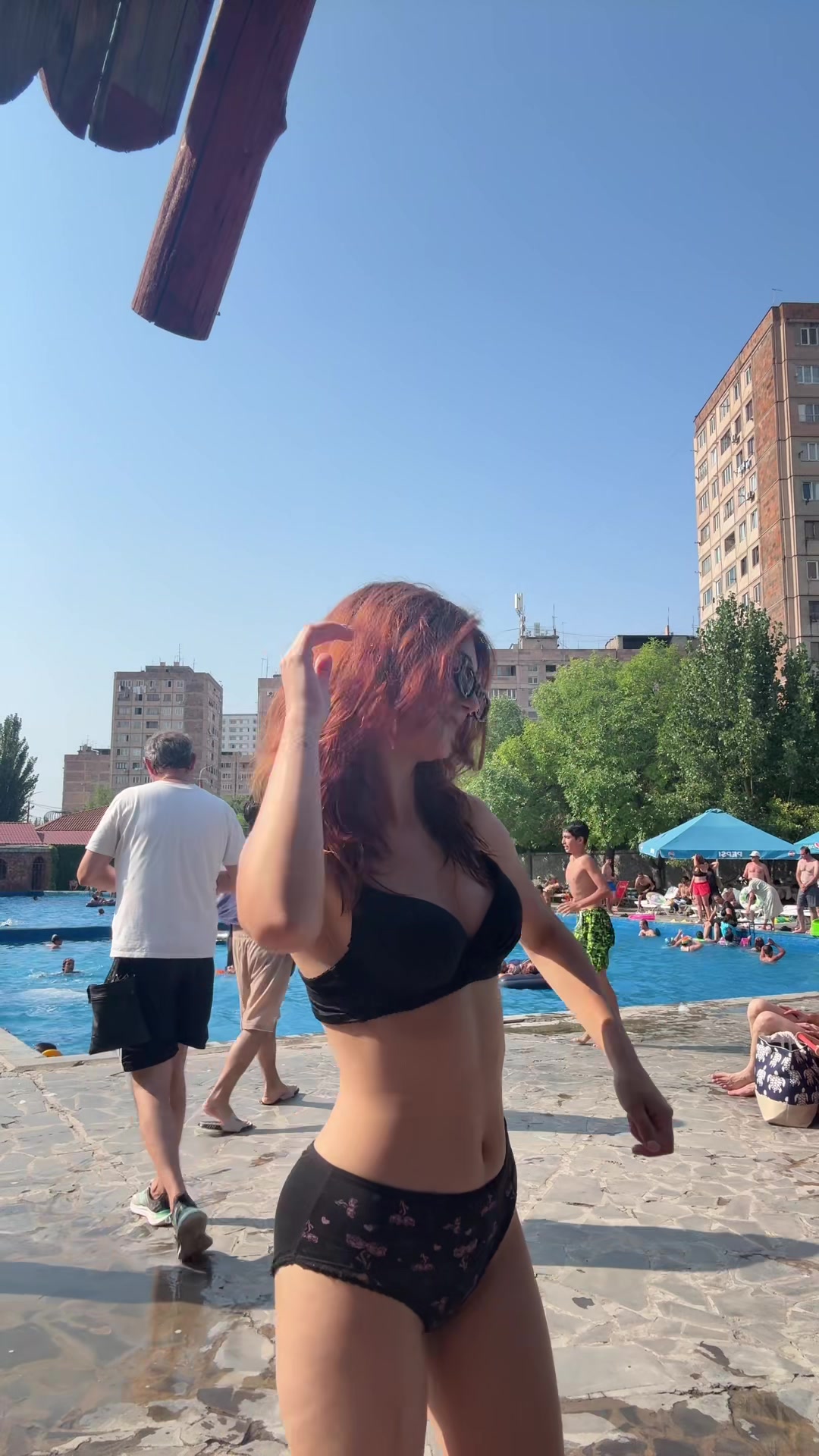 @🤓