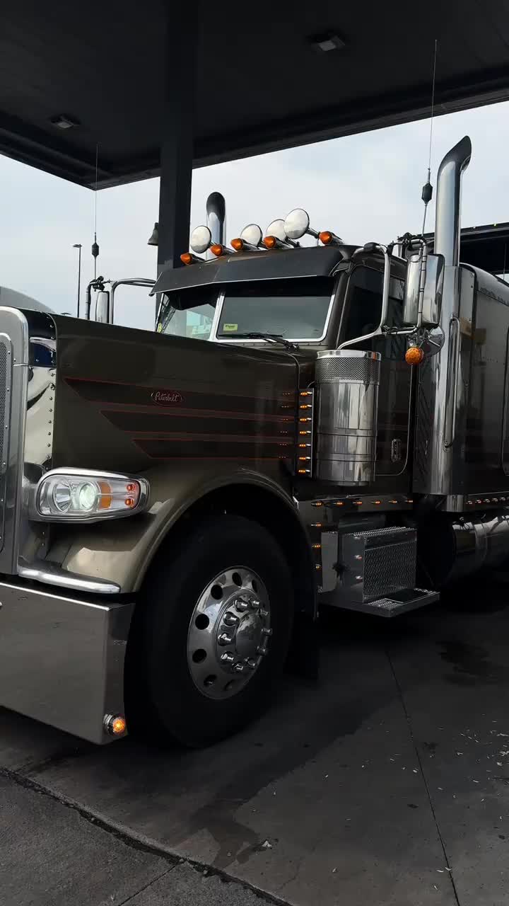 @Tic Truck Toe