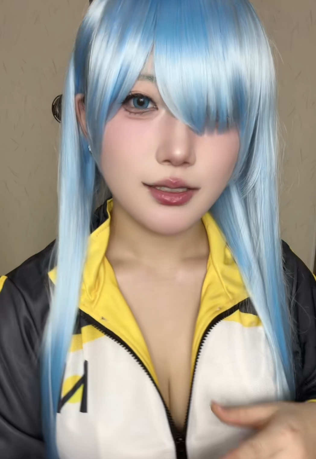 @獏モチ