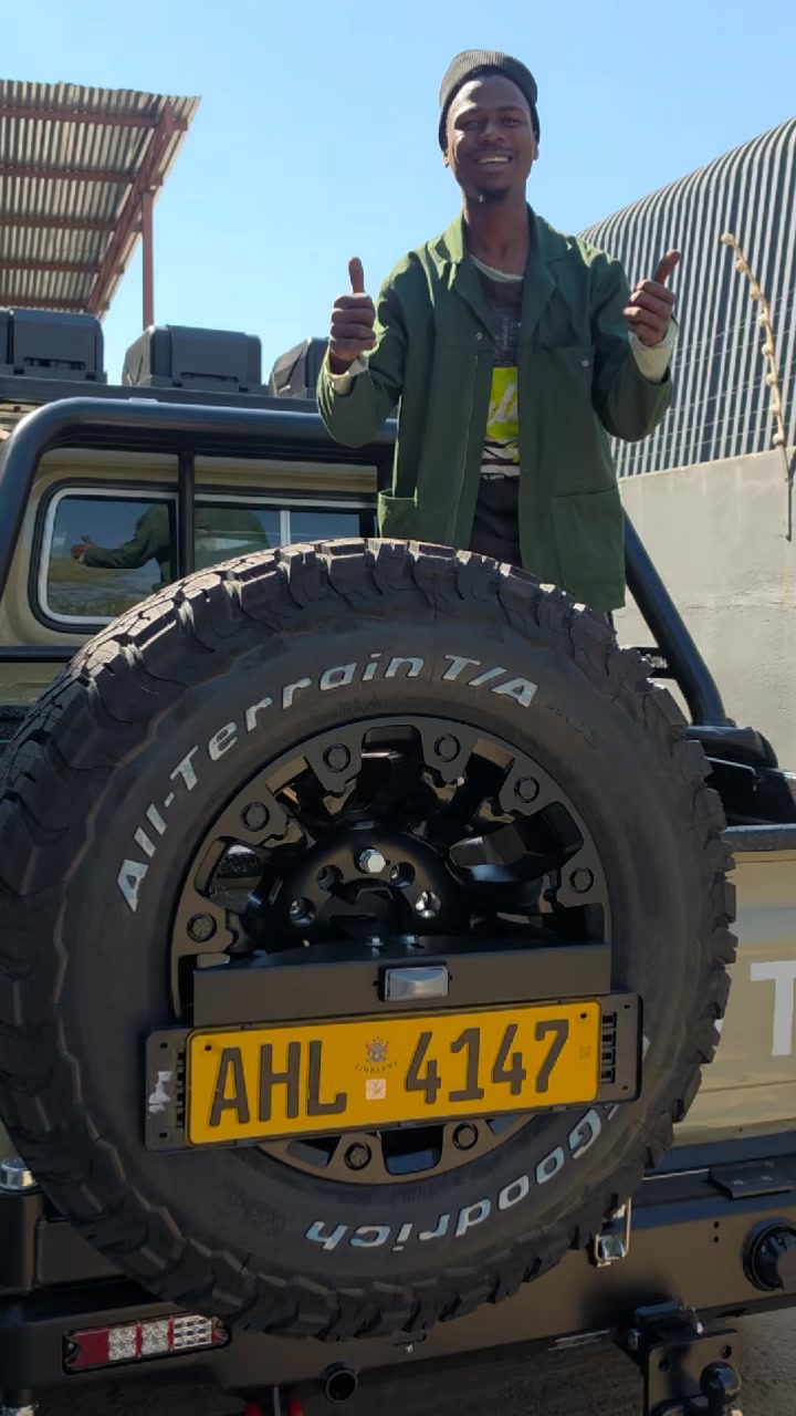@Robot Auto 4x4 Customs