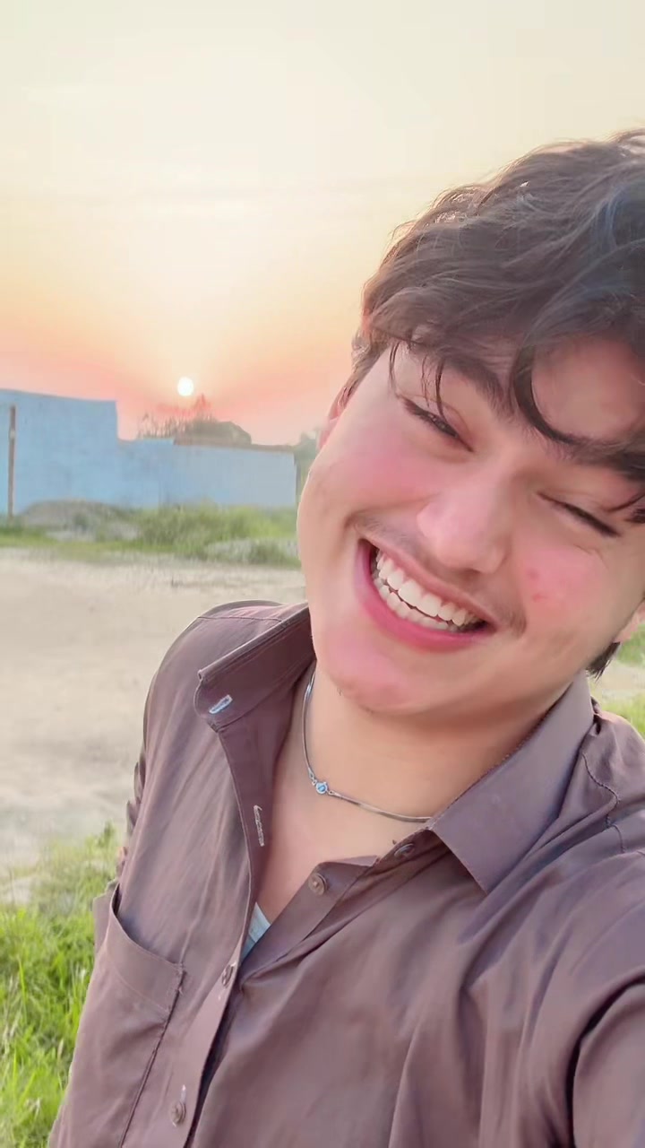 @👑ᵇ⁴*_*Abdullah*_*-ᵏʰᵃⁿ-*1̺͆👑