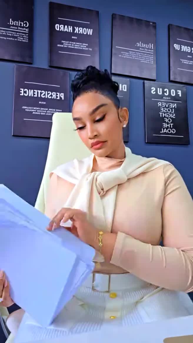 @zari💐the💞boss💕lady