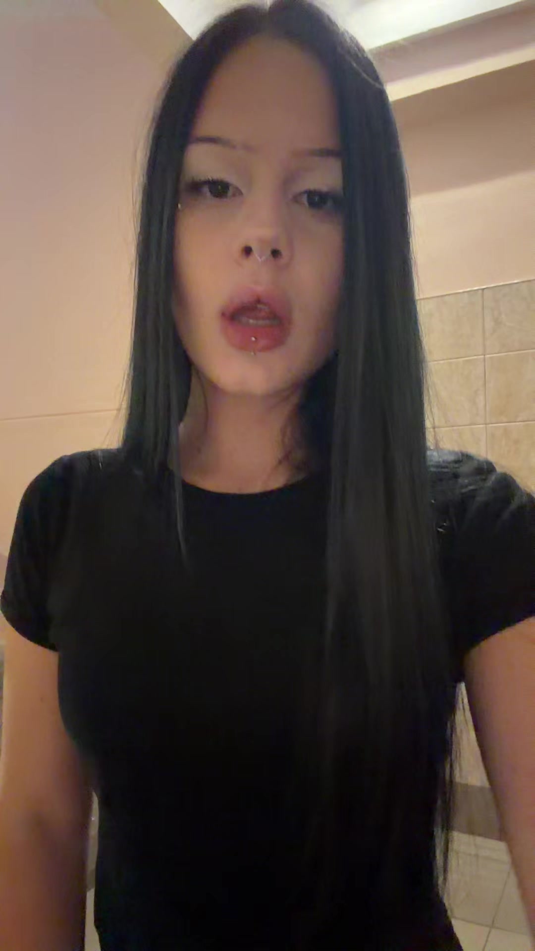 @МАКУКА