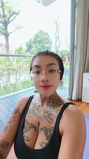 @Lizlim24