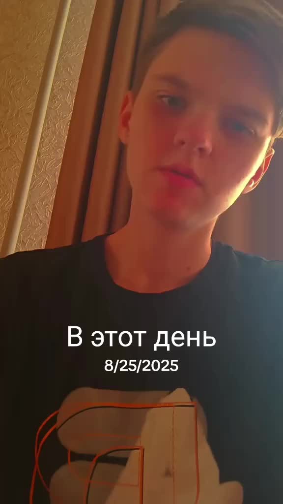 @𝓑𝓻𝓸𝓴𝓮𝓷 𝓗𝓮𝓪𝓻𝓽♡
