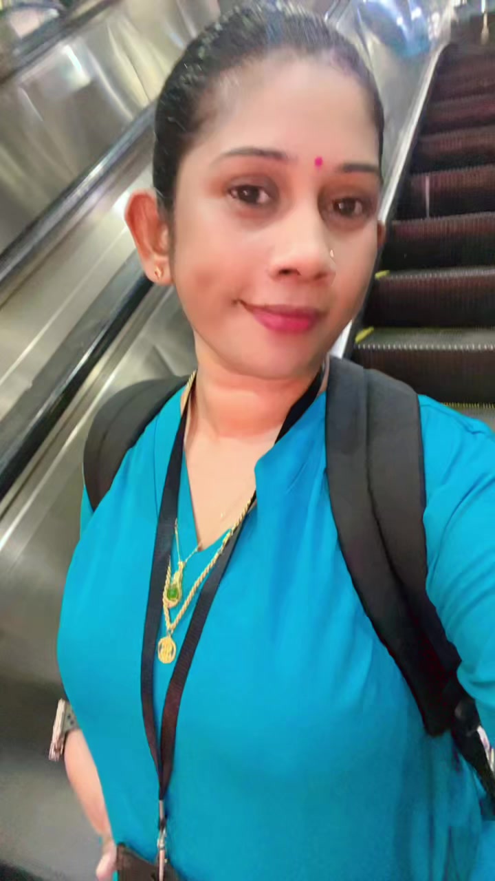 @06cutedilani🇱🇰🇸🇬