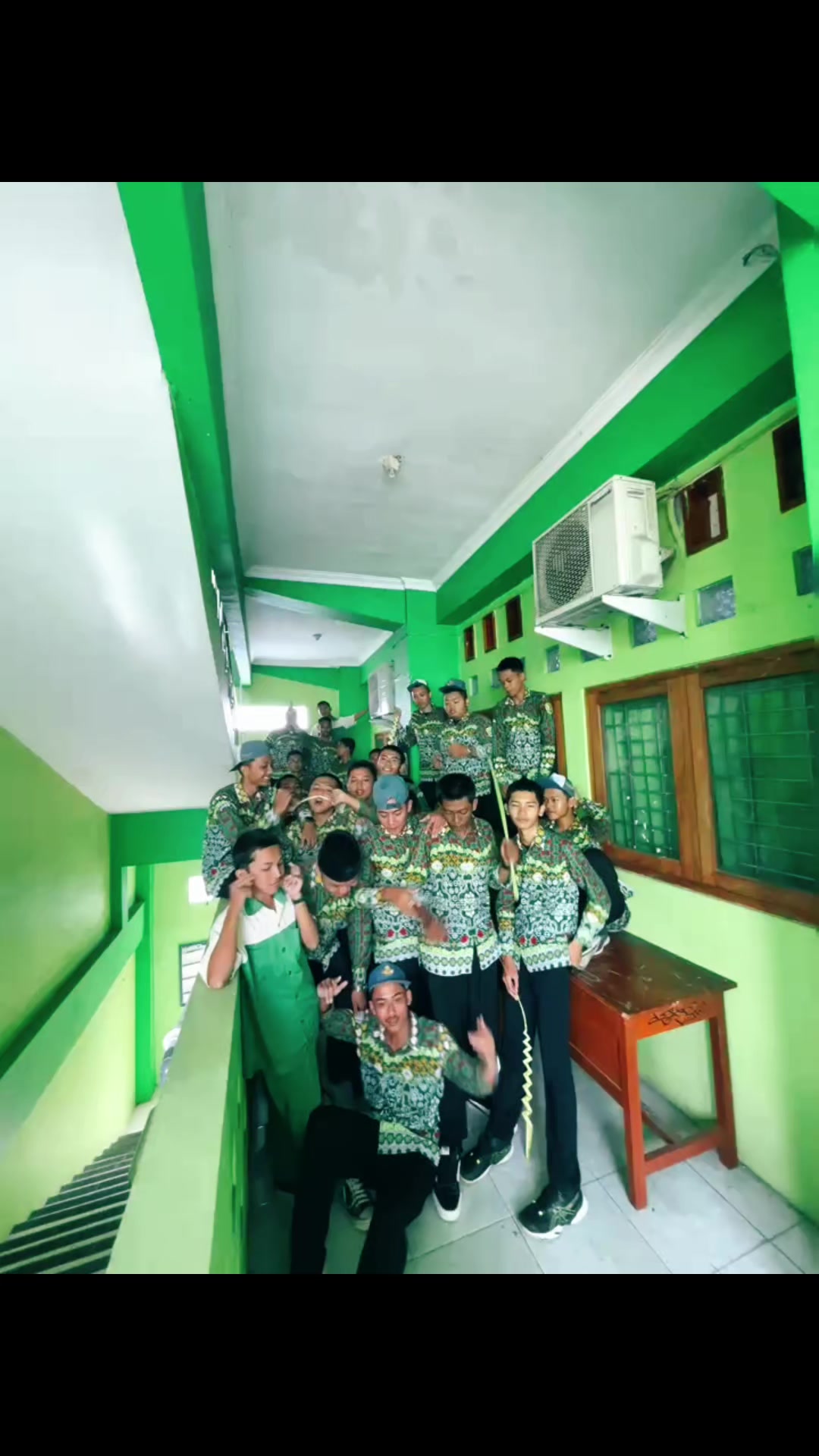 @๐ฌ๐ฑ.๐ฌ๐ด