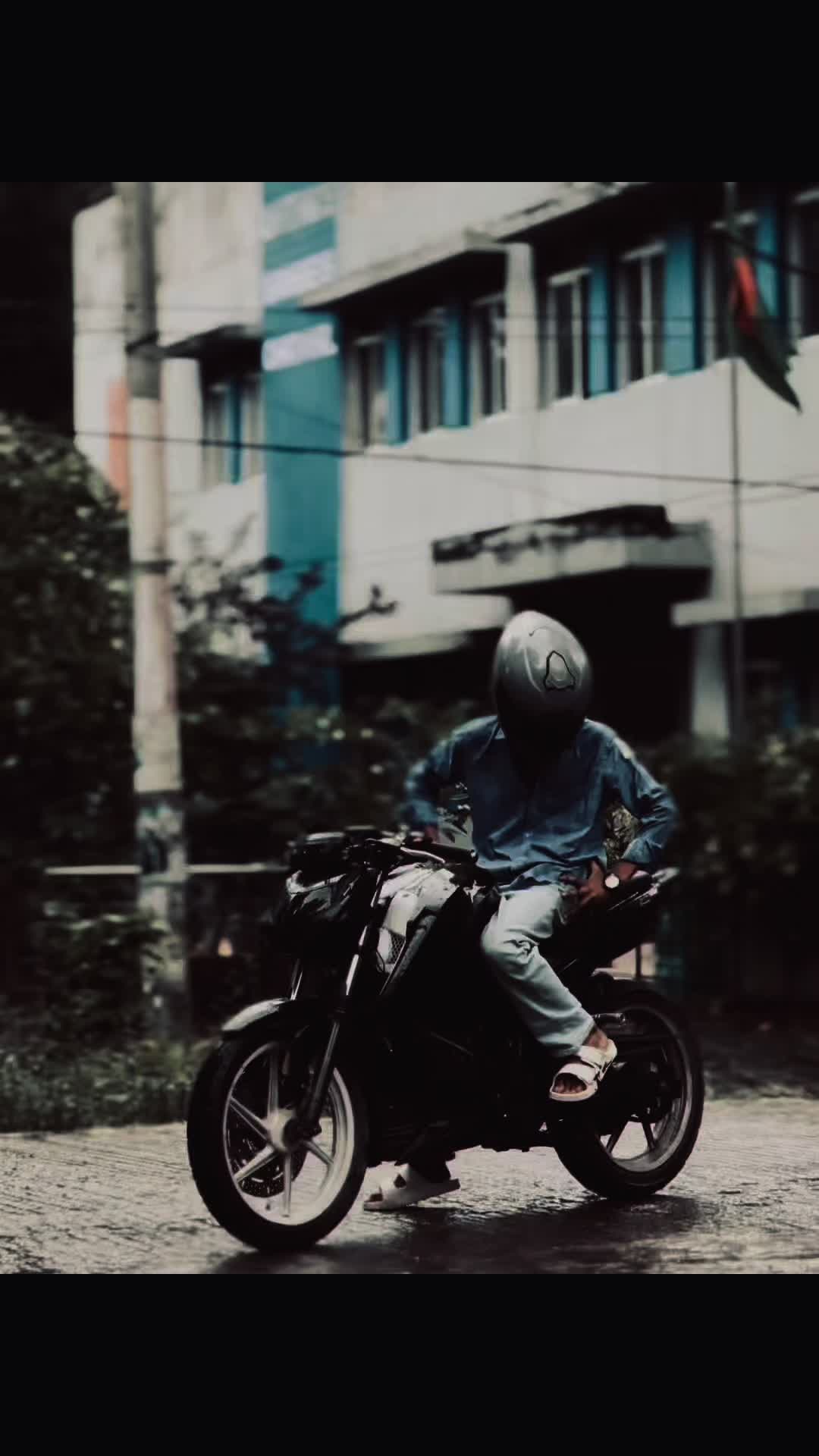 @whoโ๏ธ