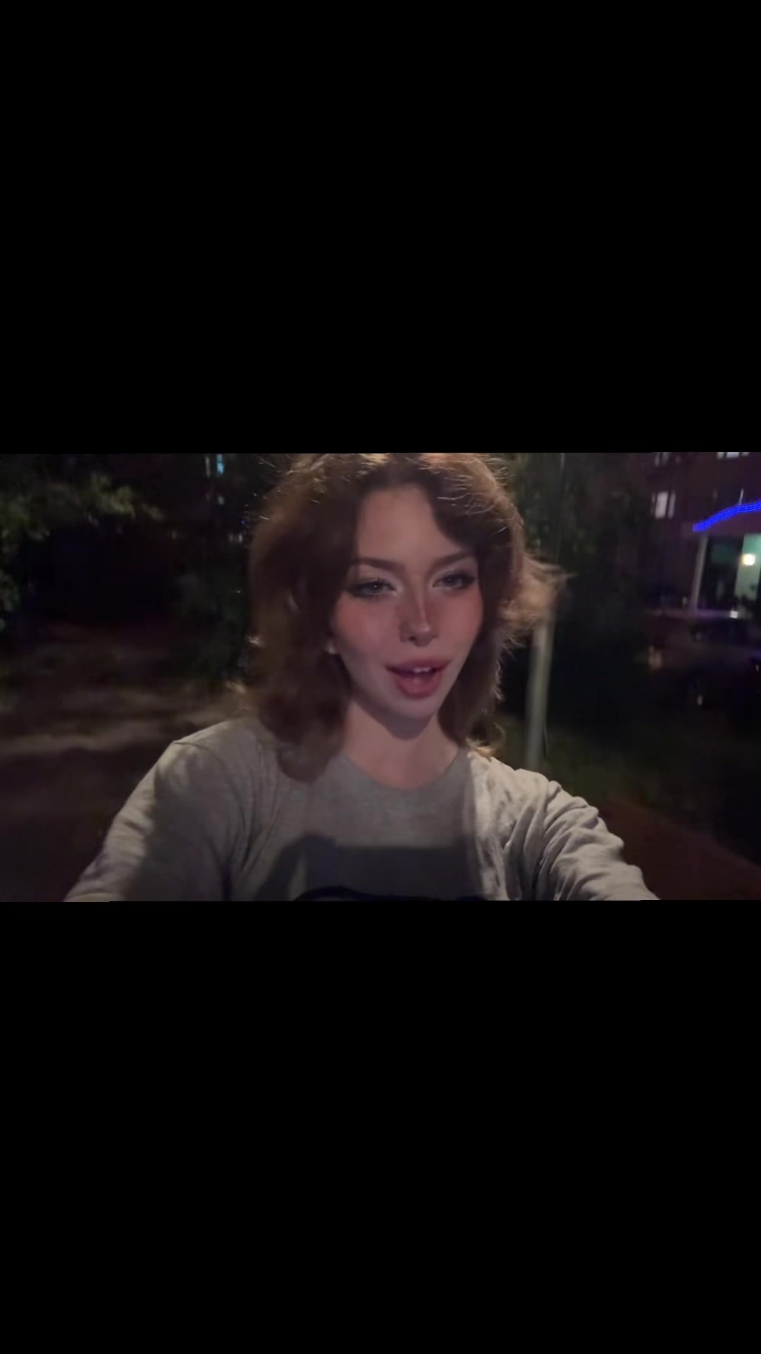 @онис
