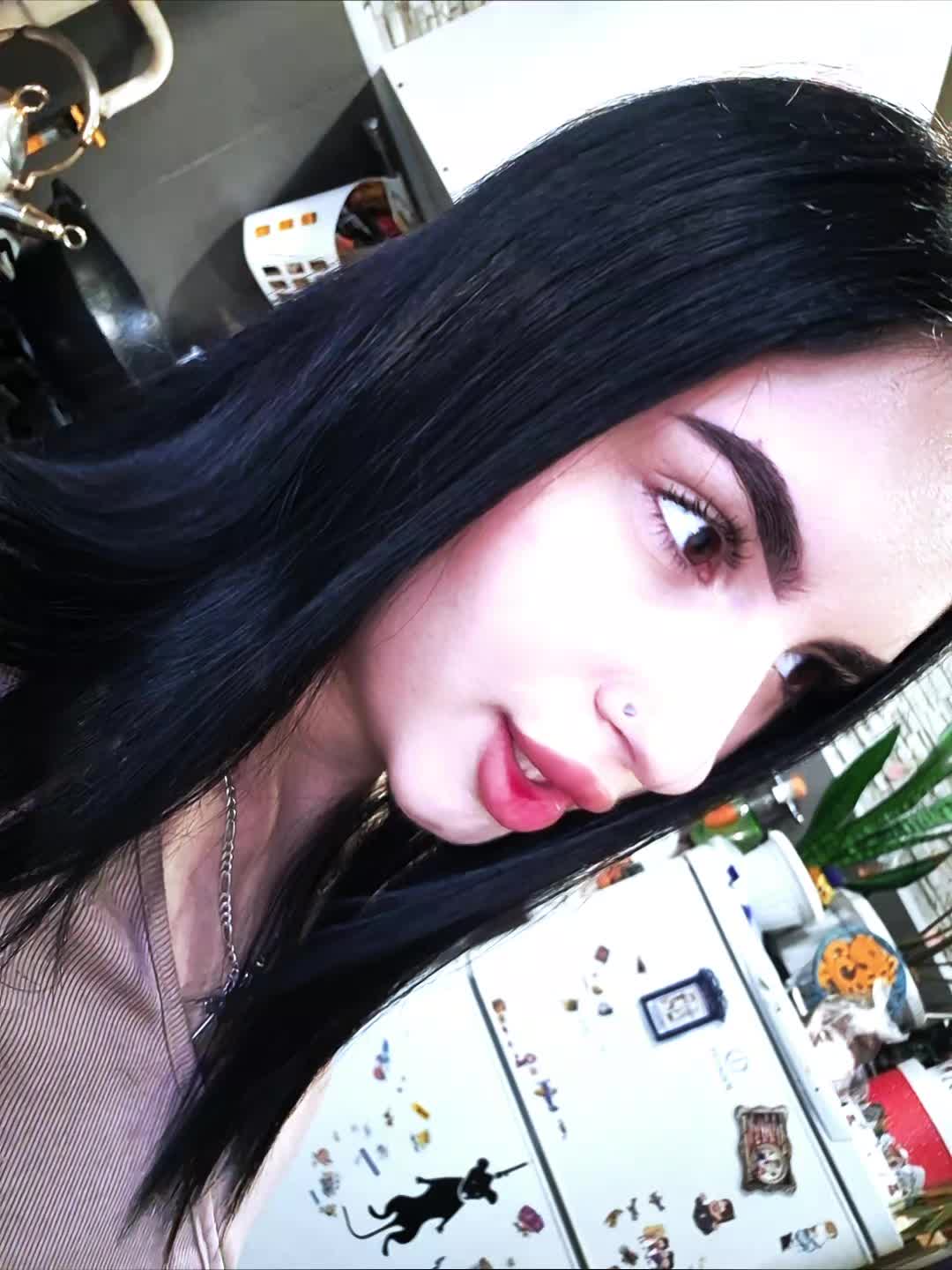 @лаура_ciuguryan