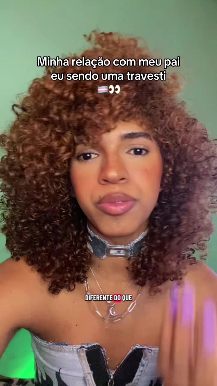 @MIKAYLA FERR&Eacute;