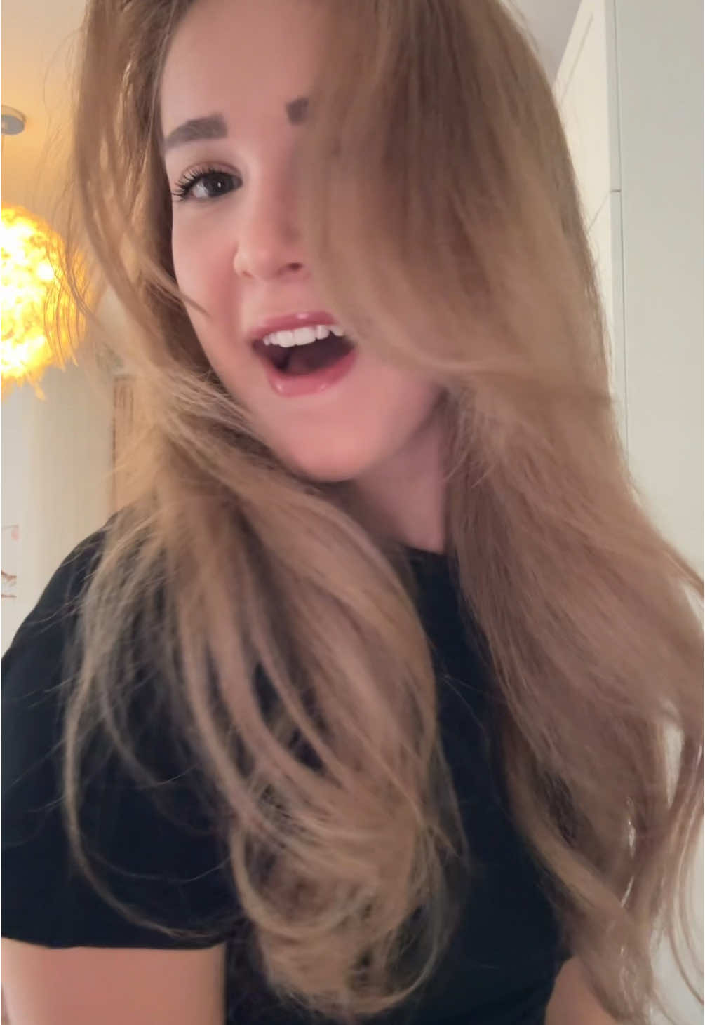 @Luna