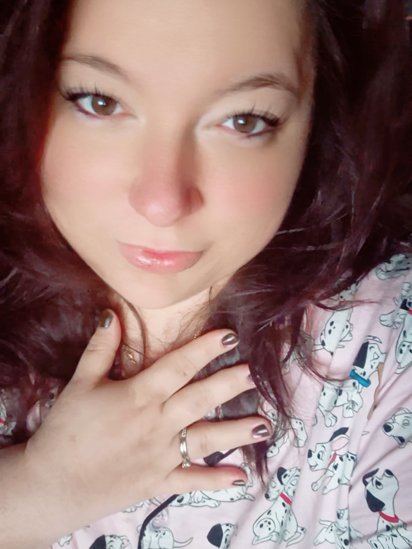 @Winter L.D. Rose Author🖋📚🥰