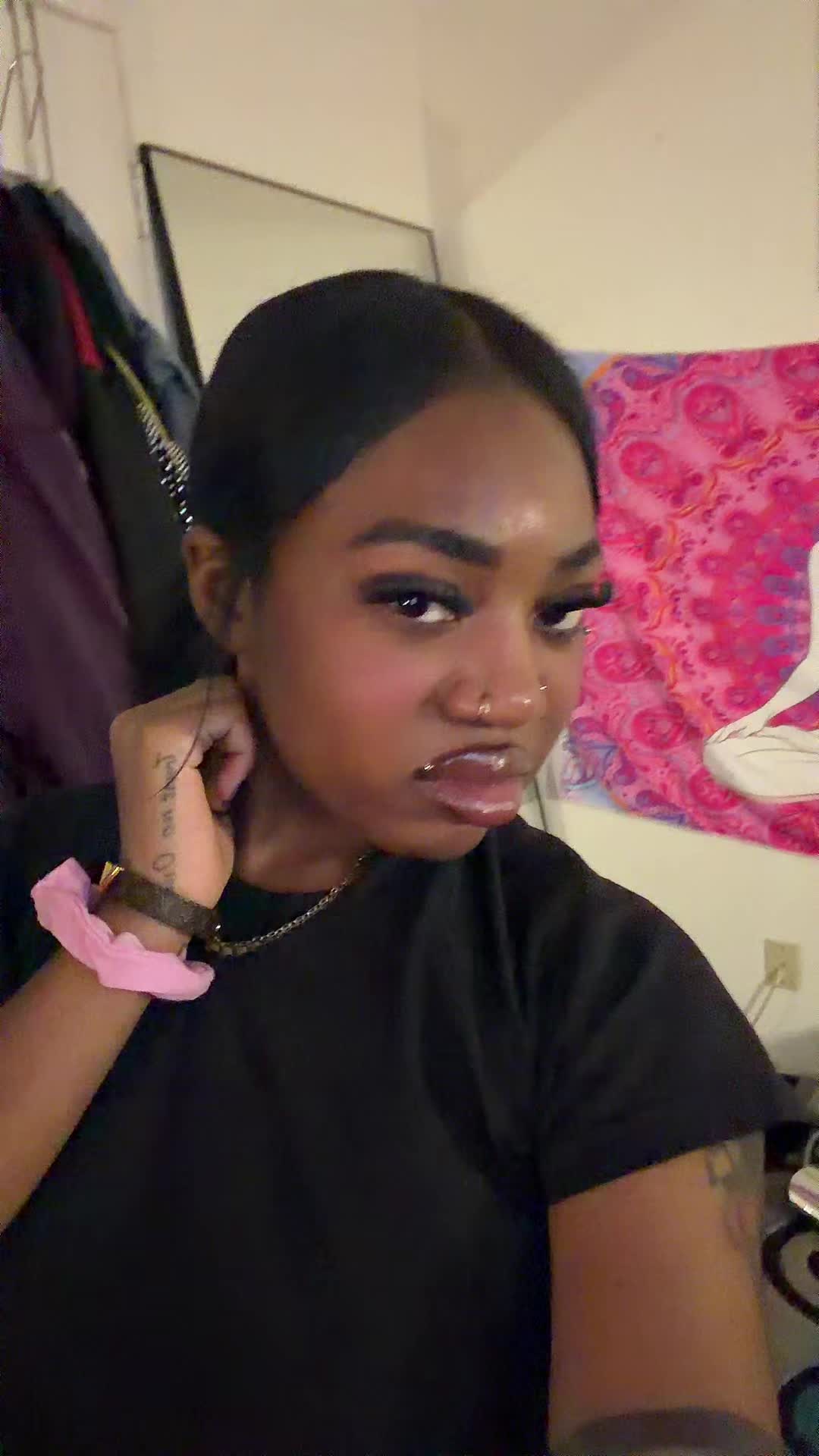 @PrettyTrapz 🦊