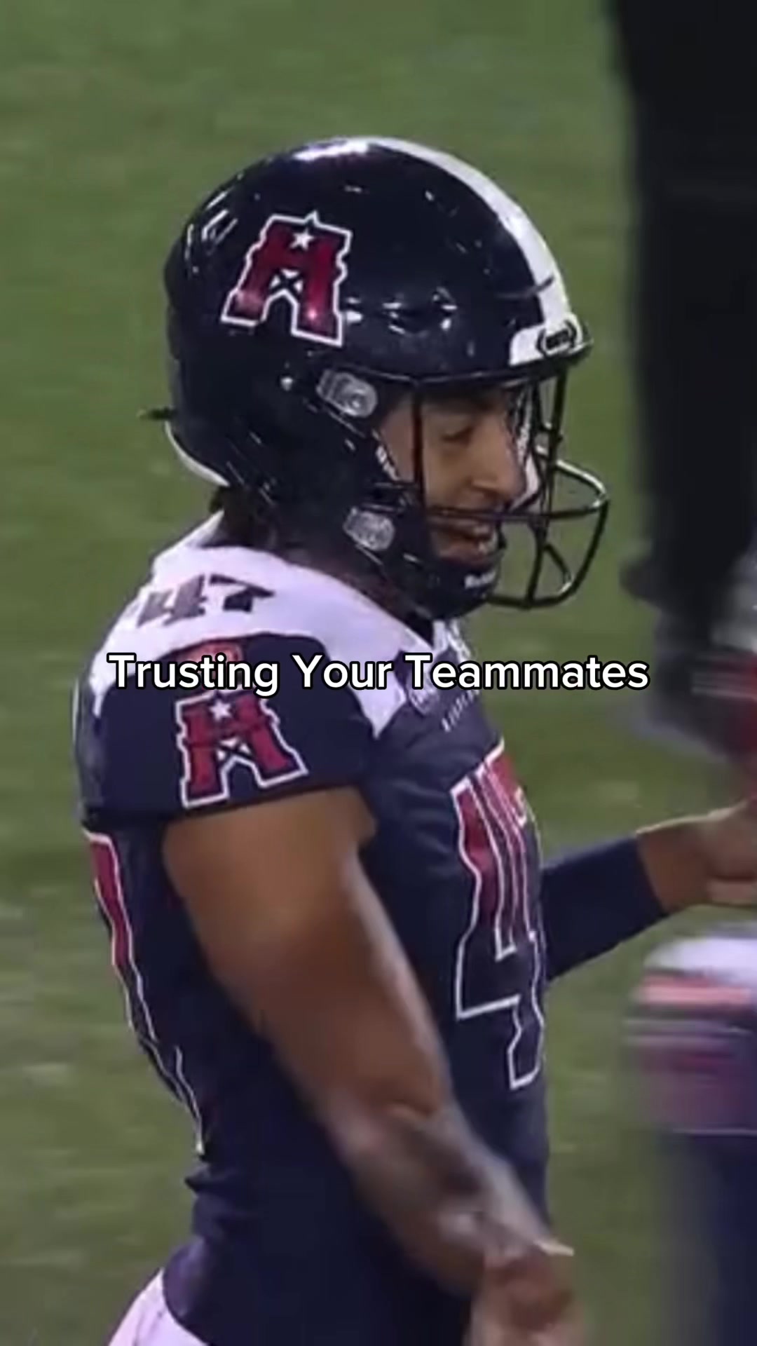 @4thDownHero