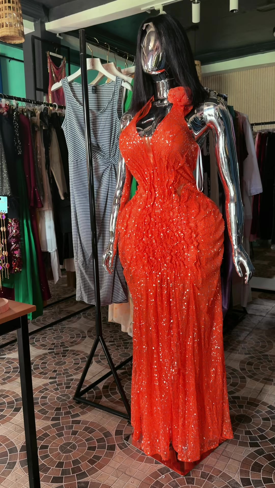 @Curvybynabou🛍️🇨🇳🇬🇲🎀