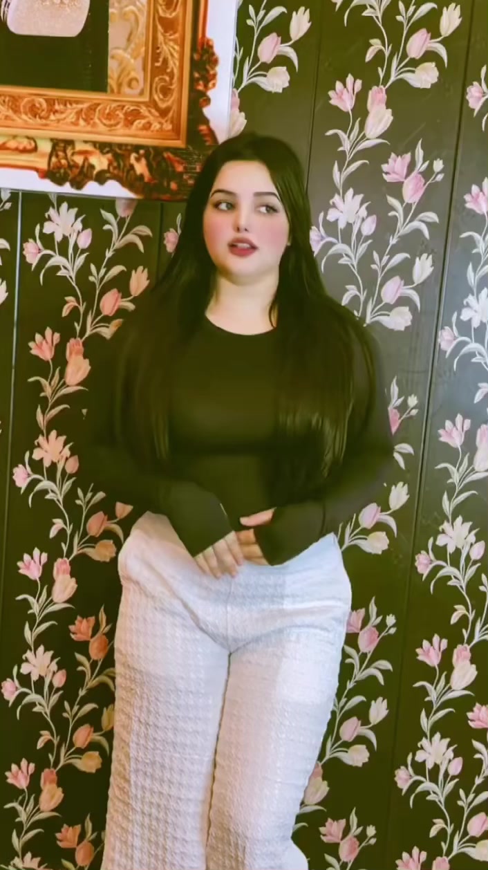 @Qveeen