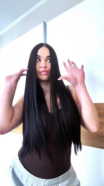 @Diananik