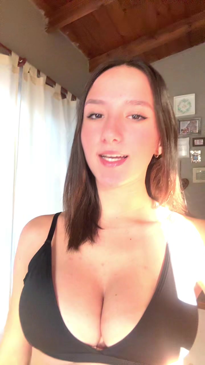 @𝗺𝗼𝗿𝗲𝗻𝗮